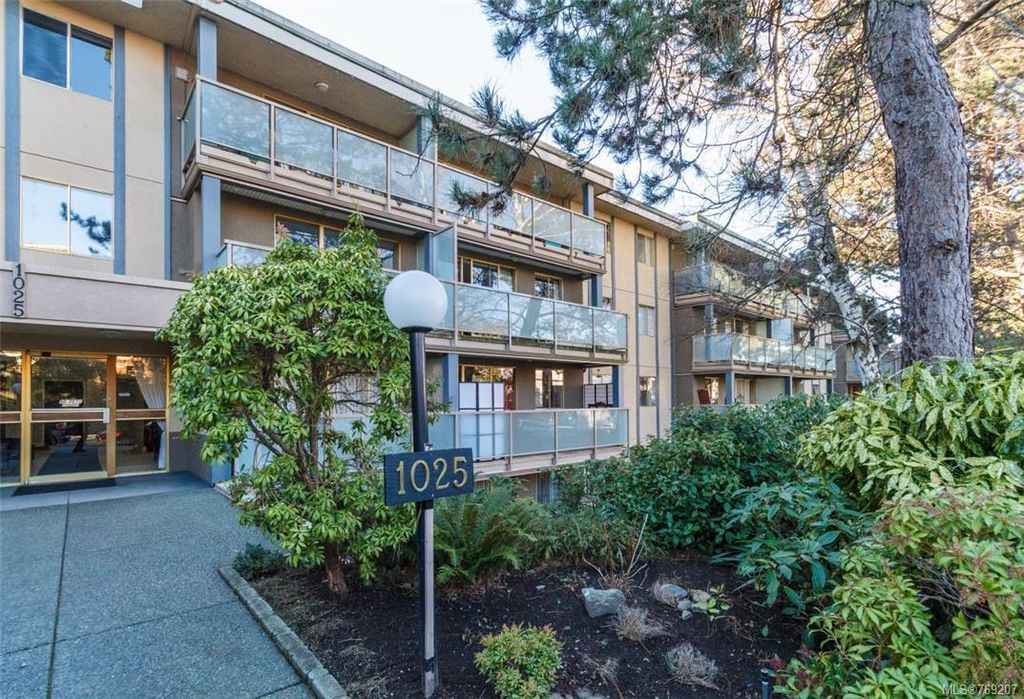 listing image 16048168193430794231