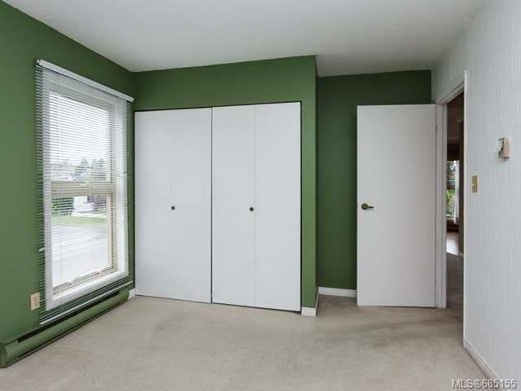 listing image 16042031778255144272