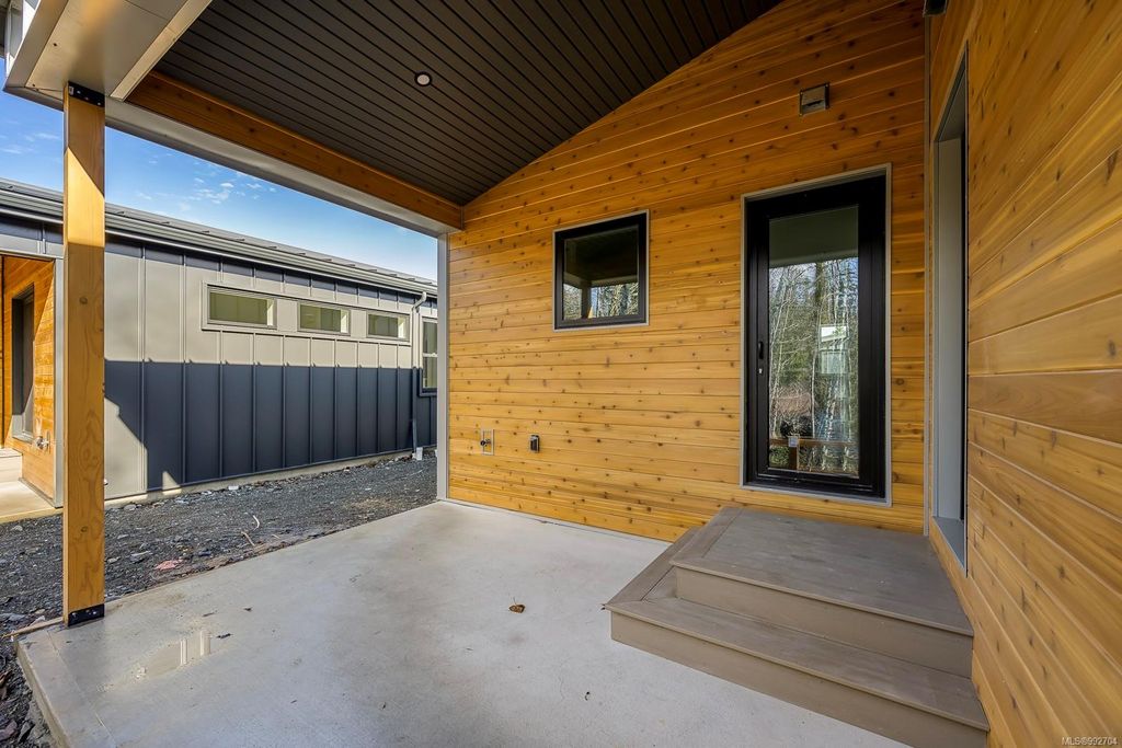 listing image 16047177342449401104