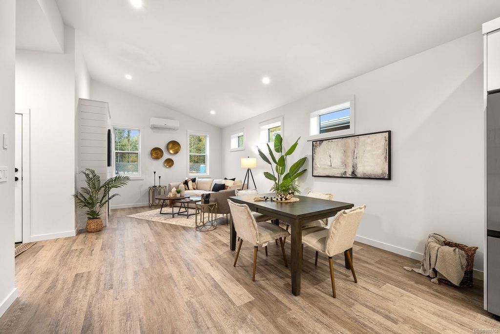 listing image 16042597783854074302