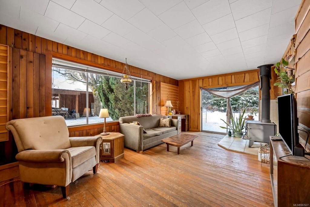 listing image 16047196408358976032