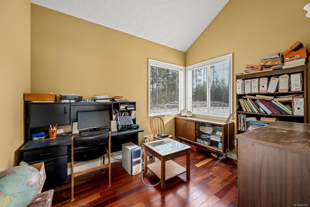 listing image 16044392788206949849