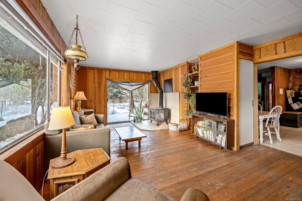 listing image 16042363284359089909
