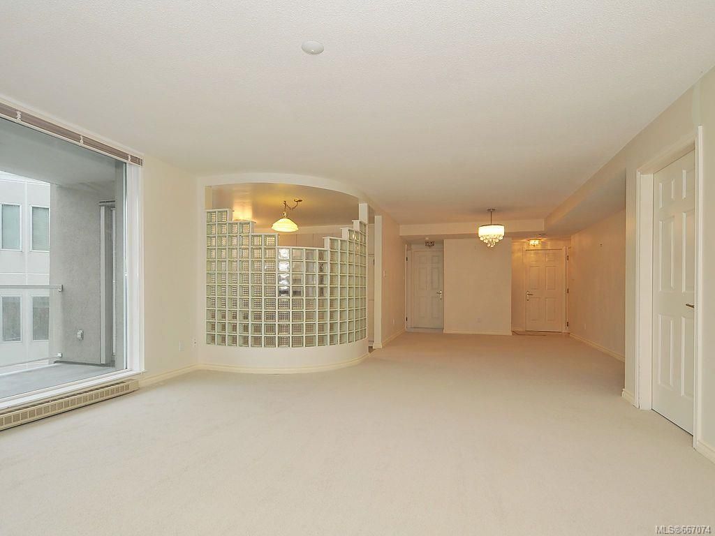 listing image 16042760140219941446