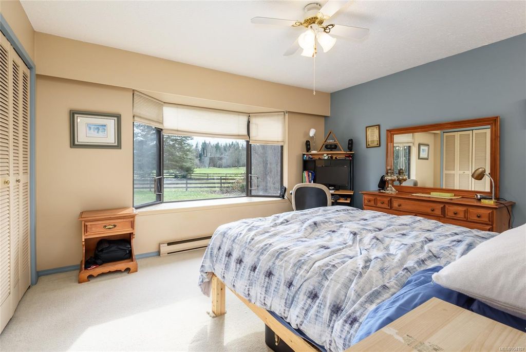 listing image 16041161525002184589