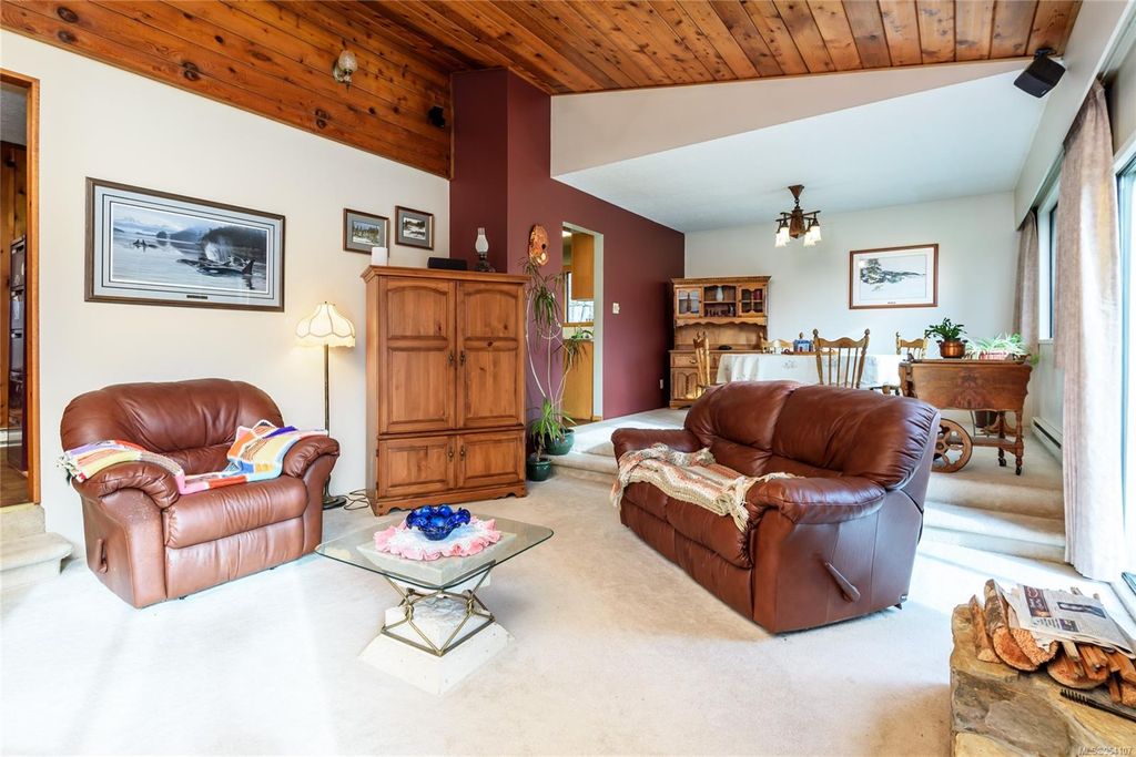 listing image 16049675317453718120