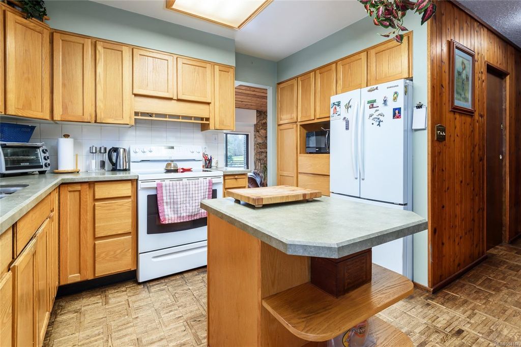 listing image 16041705780684596165