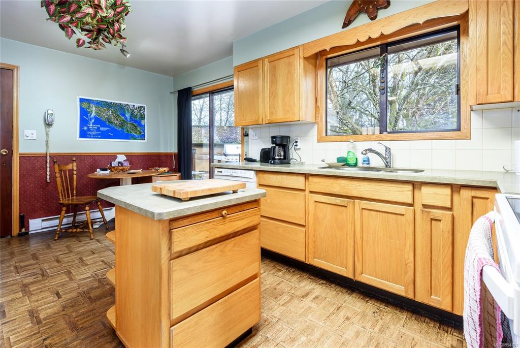 listing image 16045994861822350258