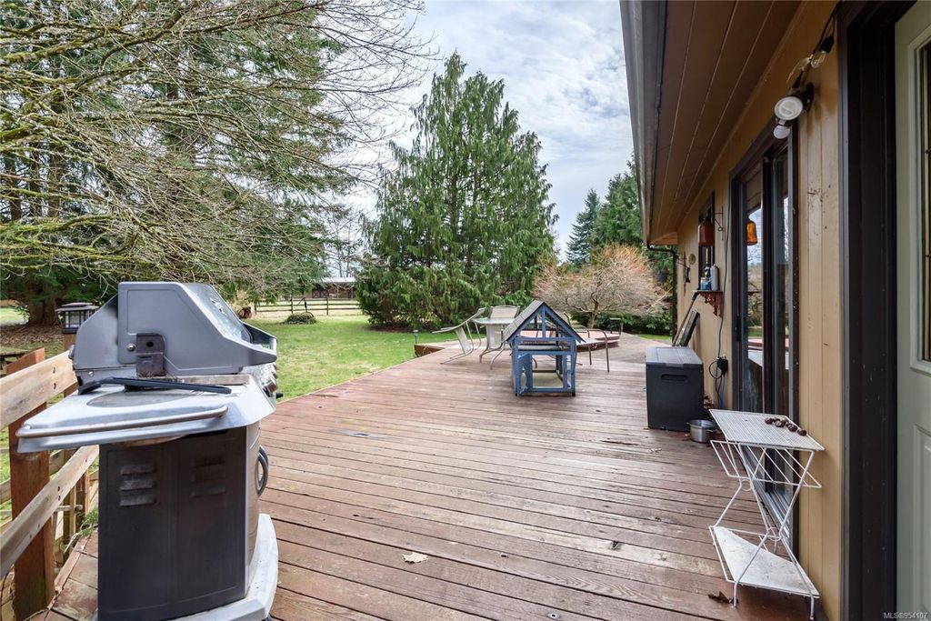 listing image 16042925635819259514