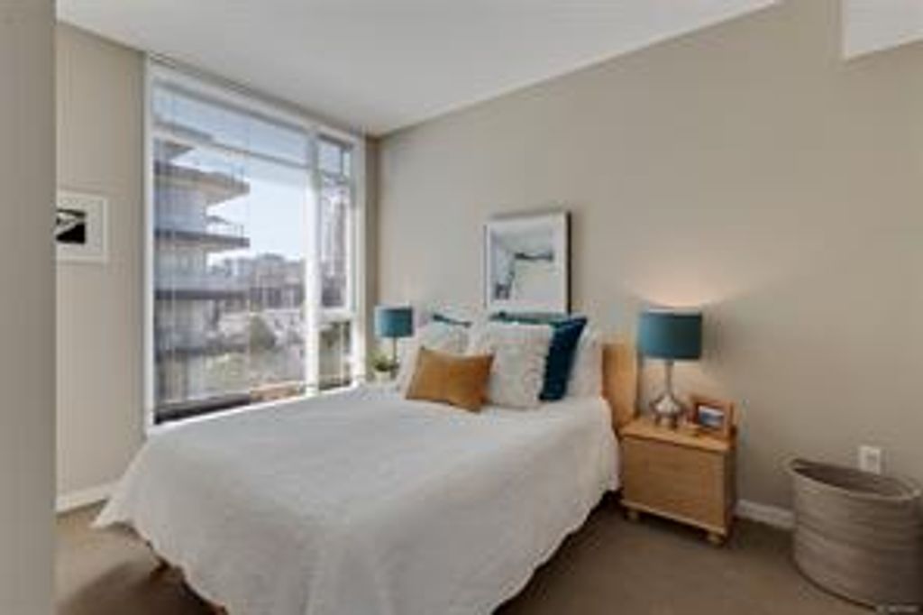 listing image 16042262504950