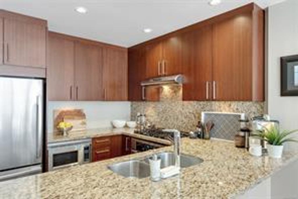 listing image 1604784716656