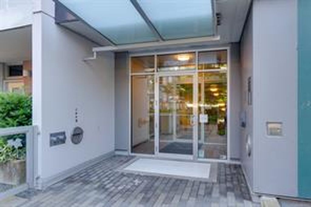 listing image 16043338591570