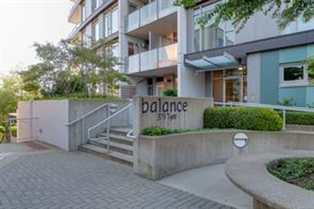 listing image 1604229156599
