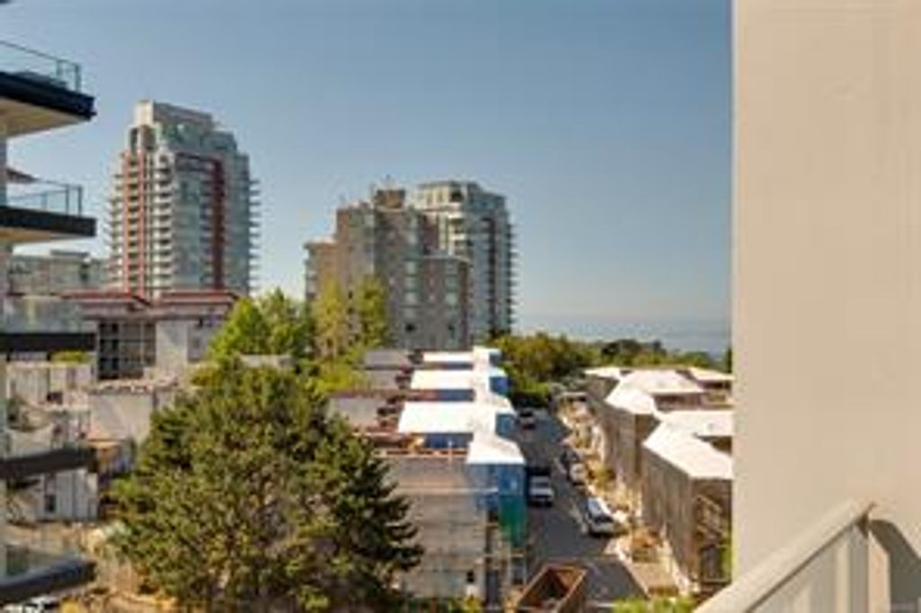 listing image 16041881934532