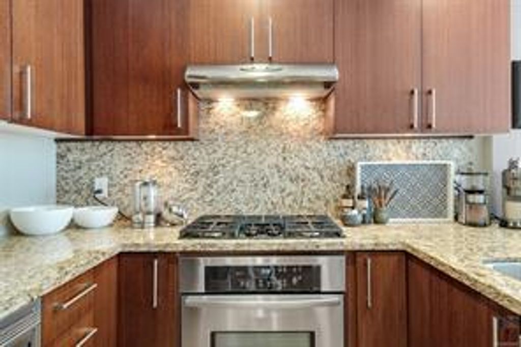 listing image 1604325367783