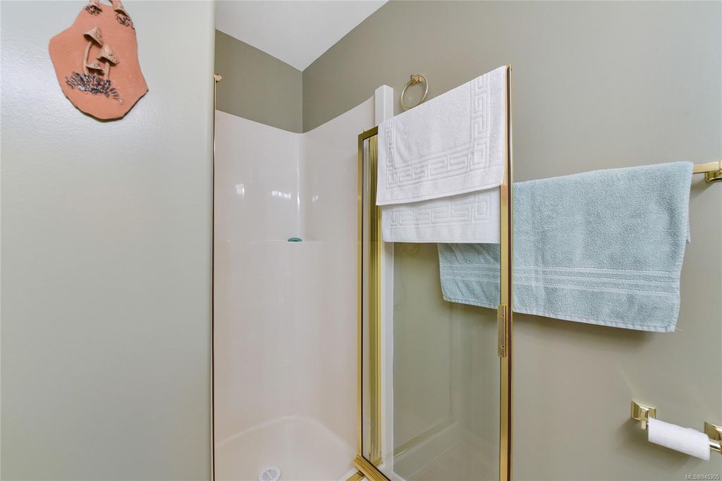 listing image 16045546173387491784