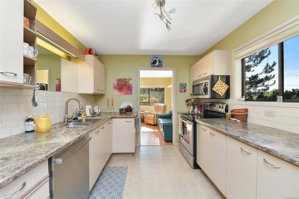 listing image 16043878657955484746