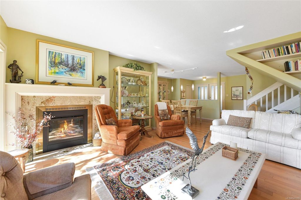 listing image 16047092817299764025