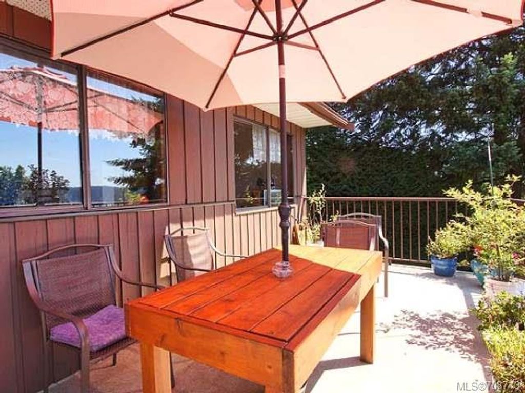 listing image 16048622615470158142