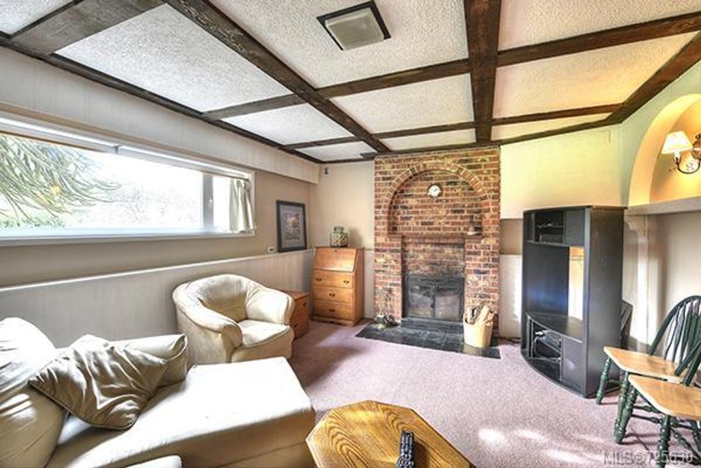 listing image 16047345215413264898