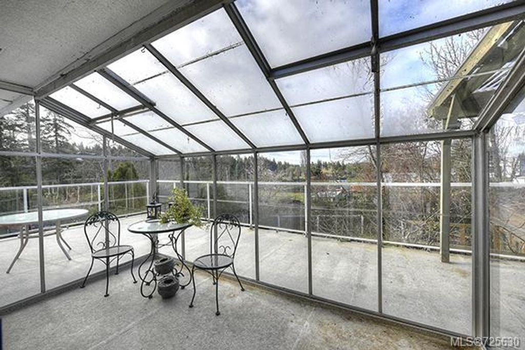 listing image 16043812601731463487