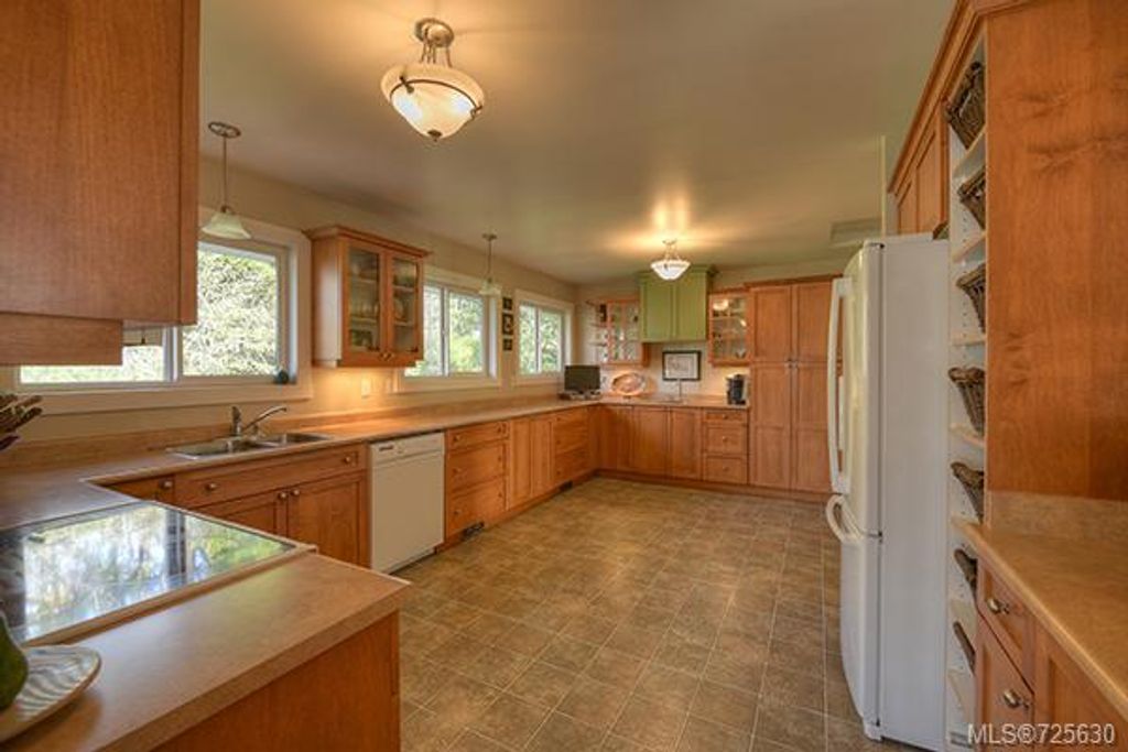 listing image 16044392137997730832