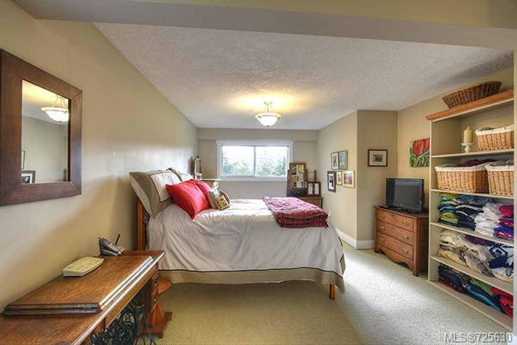 listing image 16049613560132785903