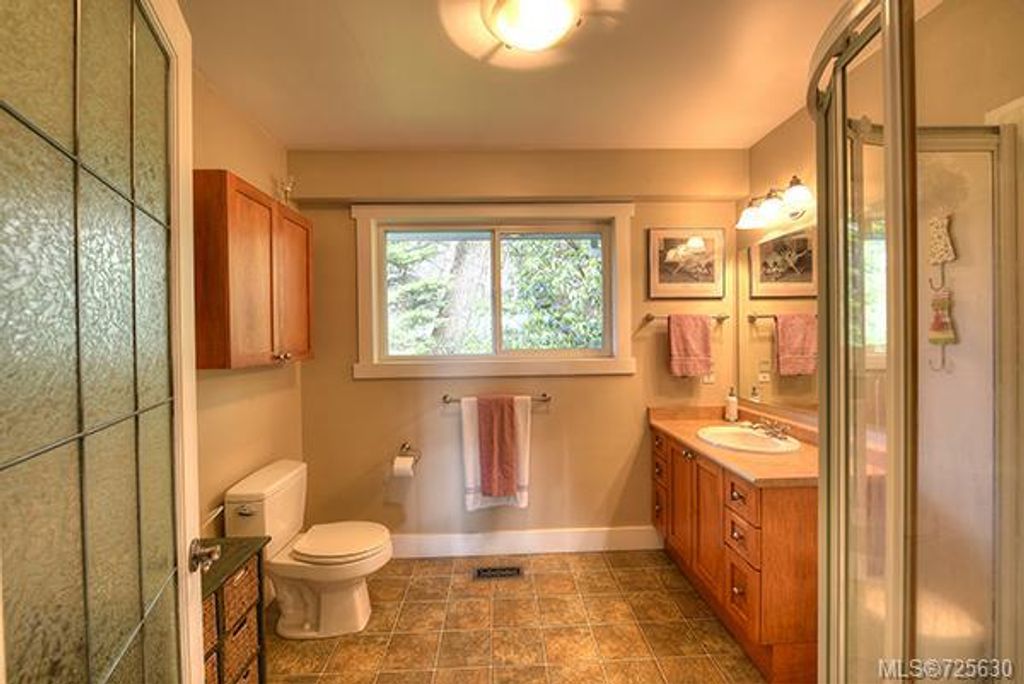 listing image 16047472293983130220