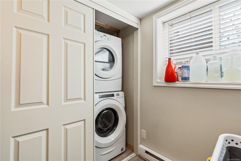 listing image 16049054855790834988