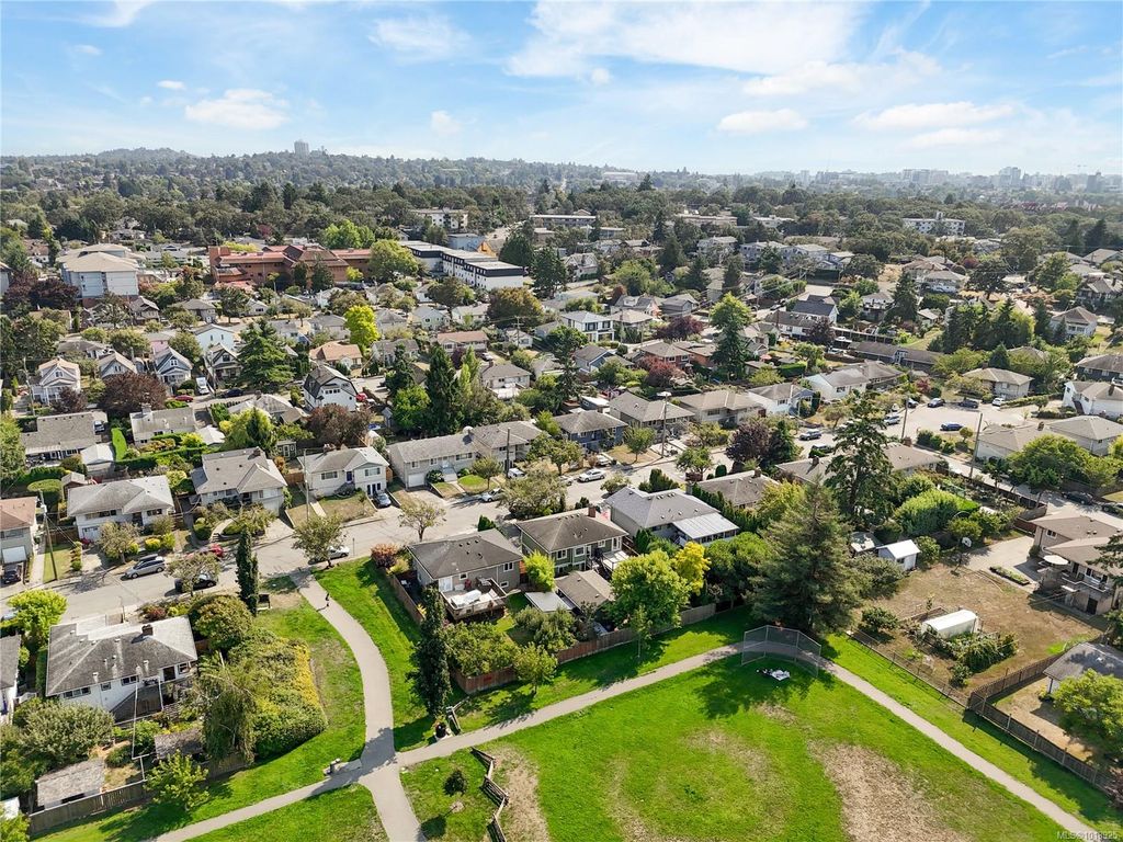 listing image 16047216676776835262