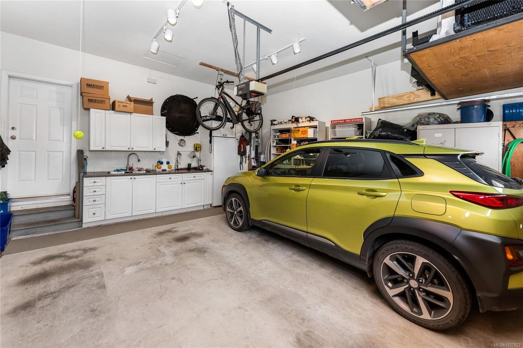 listing image 16046297711040046195