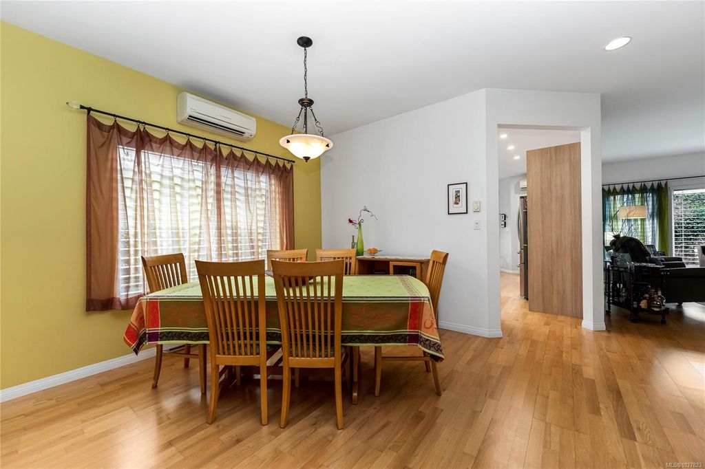 listing image 16040057366627054624