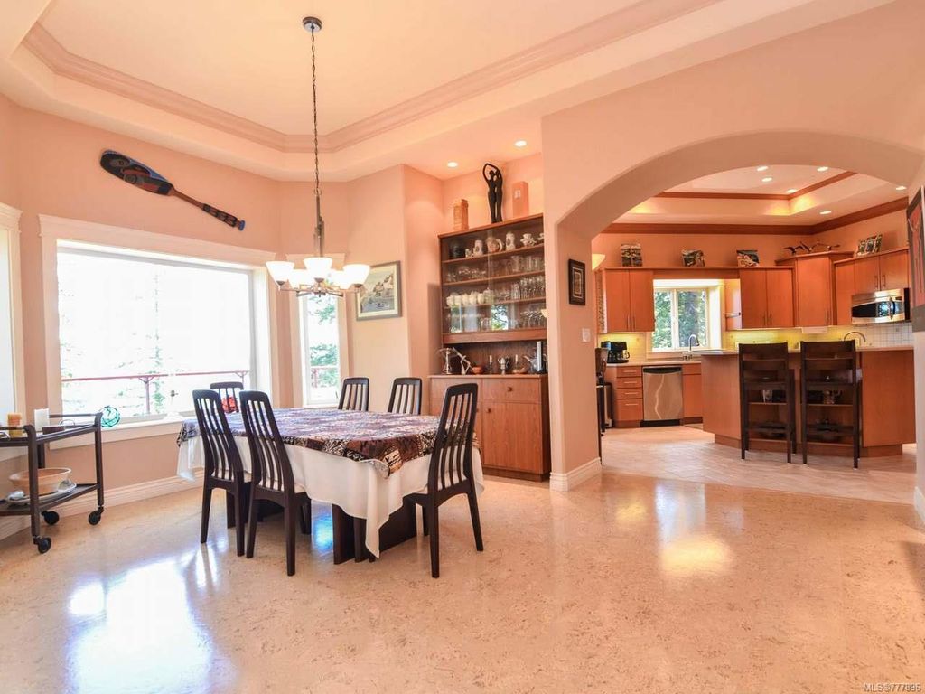 listing image 16049074198344975136