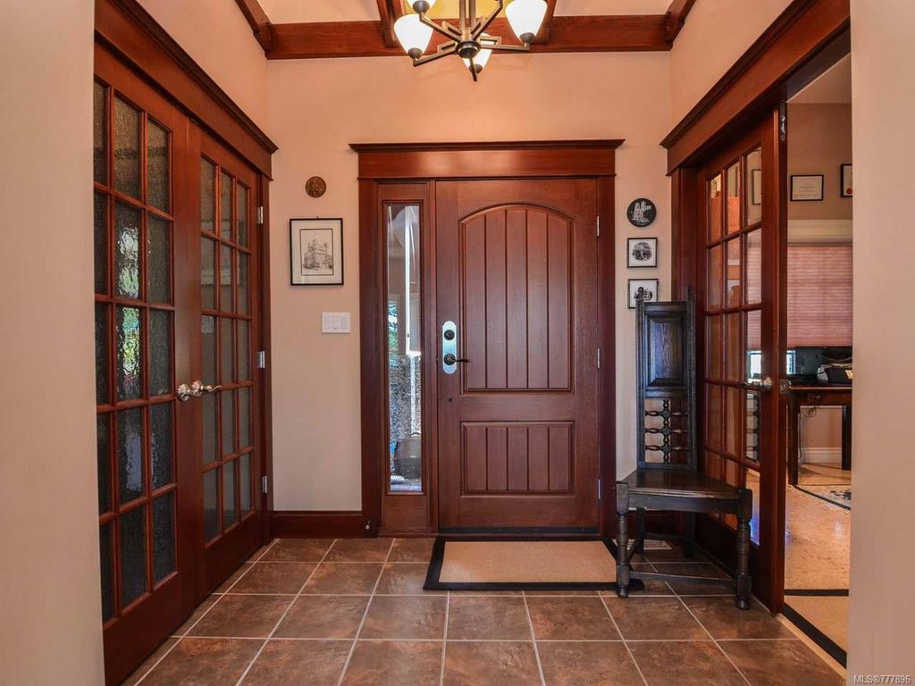 listing image 16049459976175106954