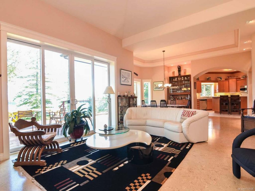 listing image 16043466103277628662