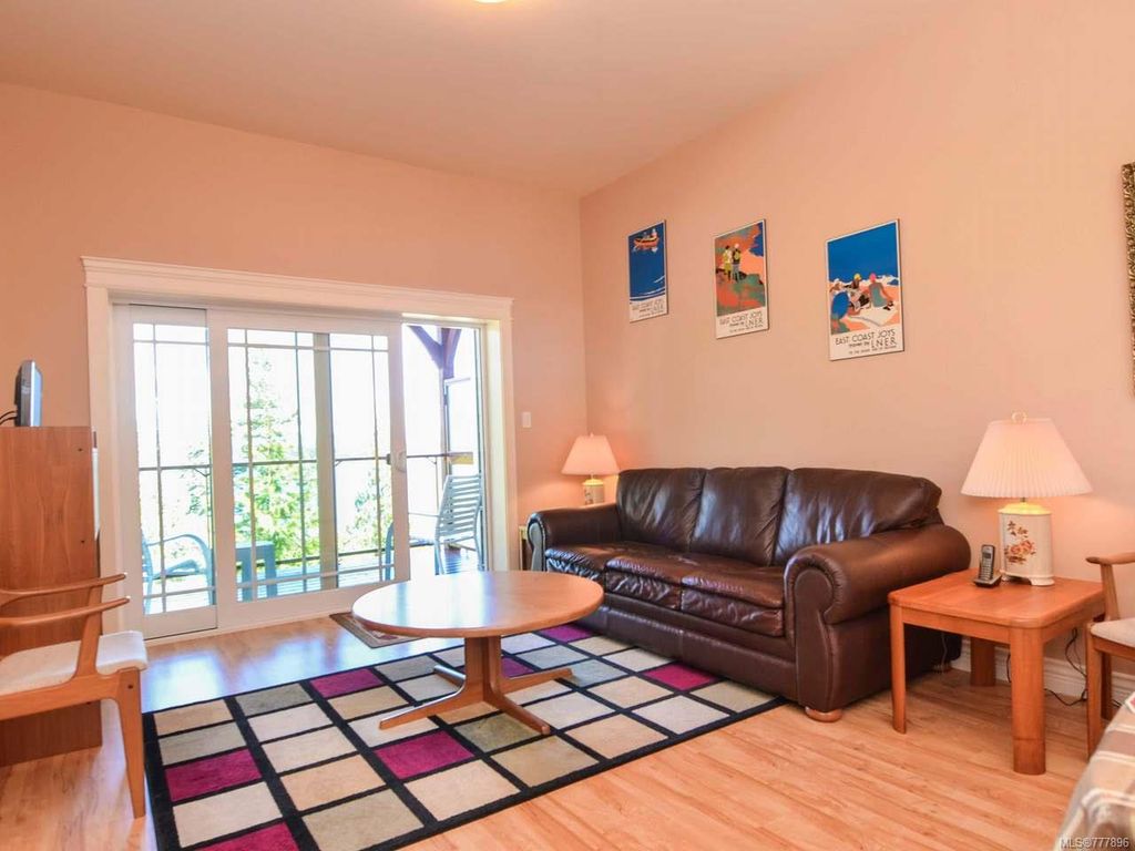 listing image 16045967873169005568