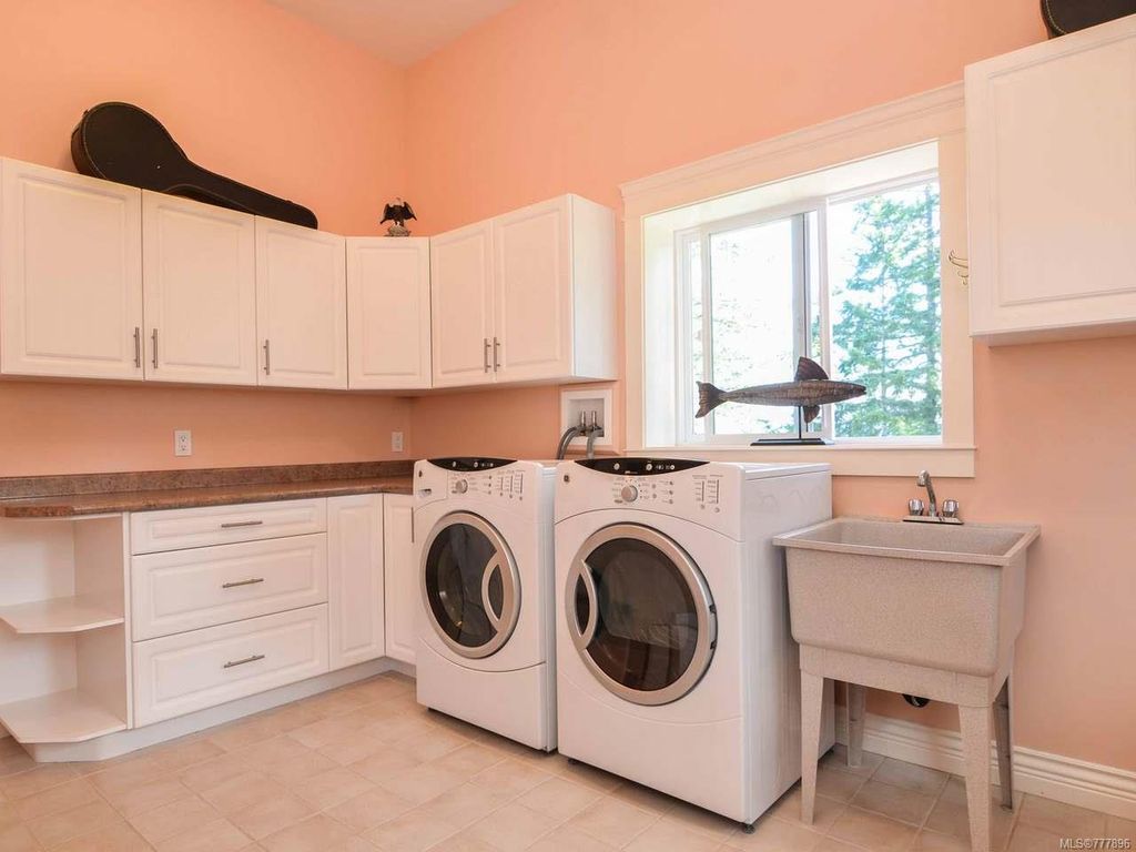 listing image 16044921194029203354
