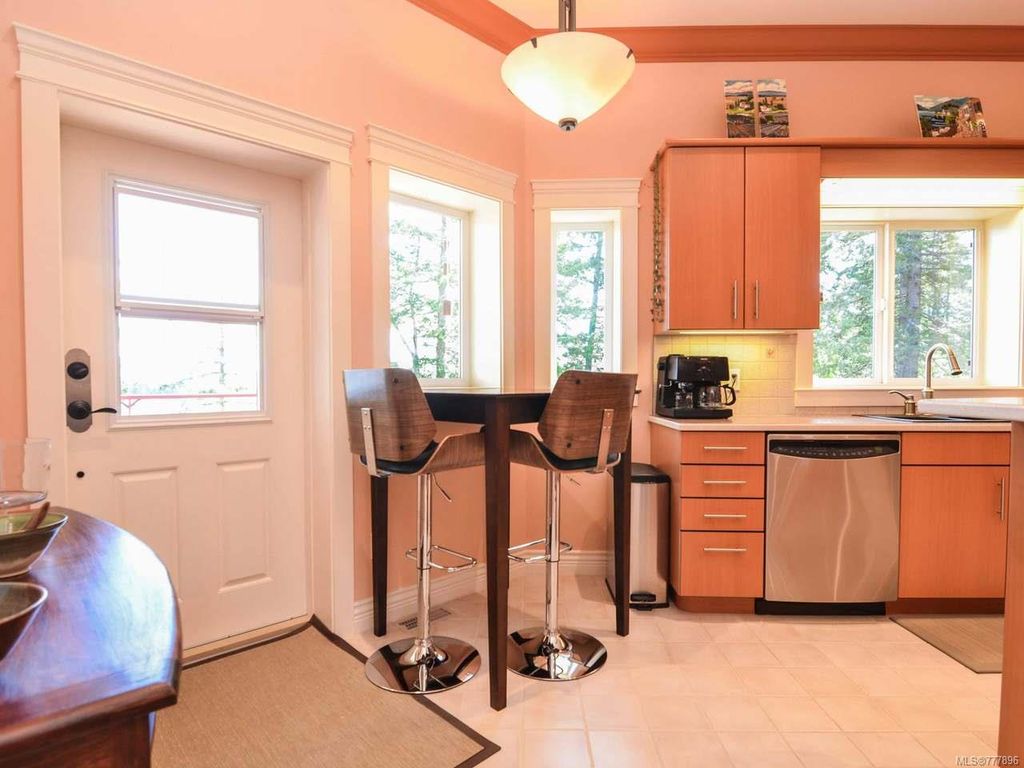 listing image 16047657542257614930