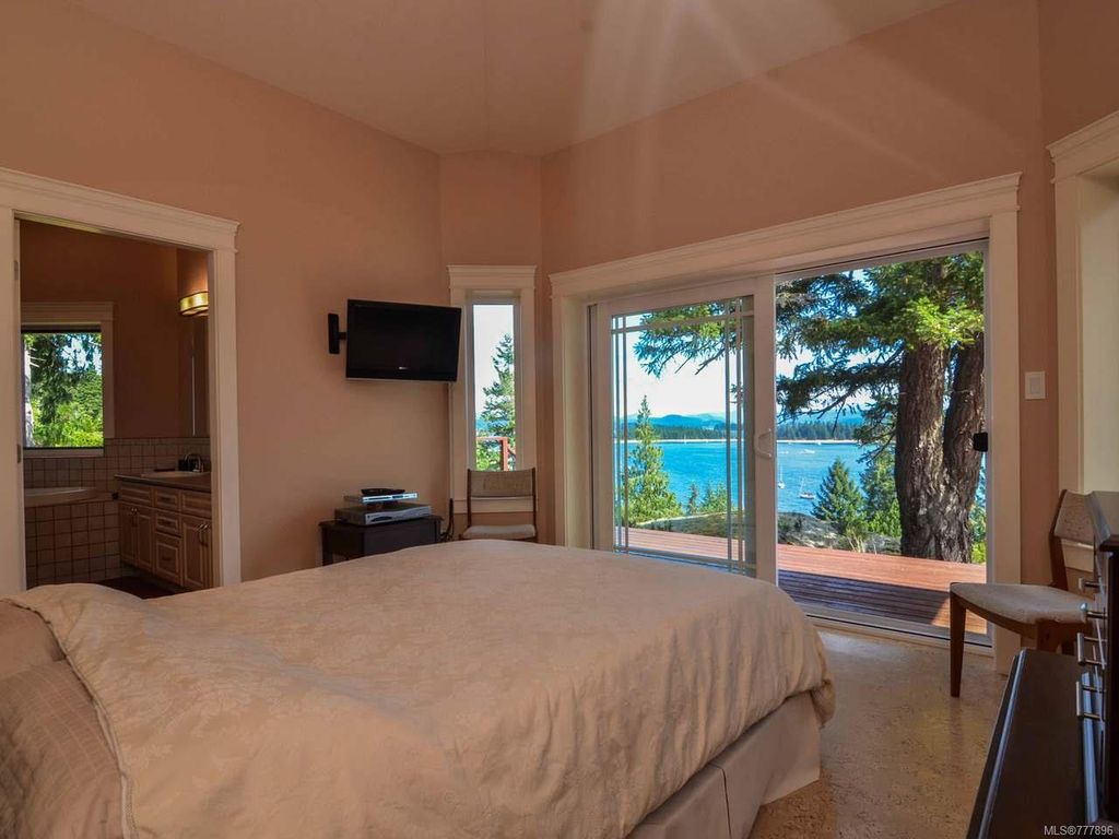 listing image 16048590199871285905