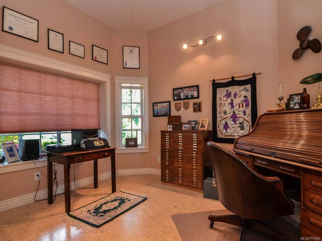 listing image 16042641848979934641