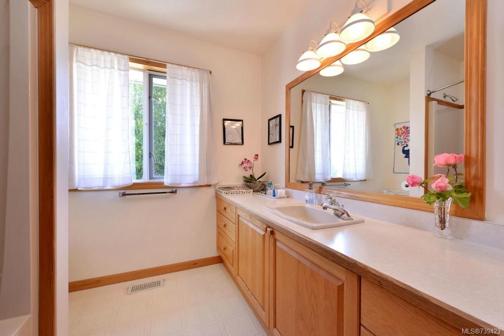listing image 16049716031034134535