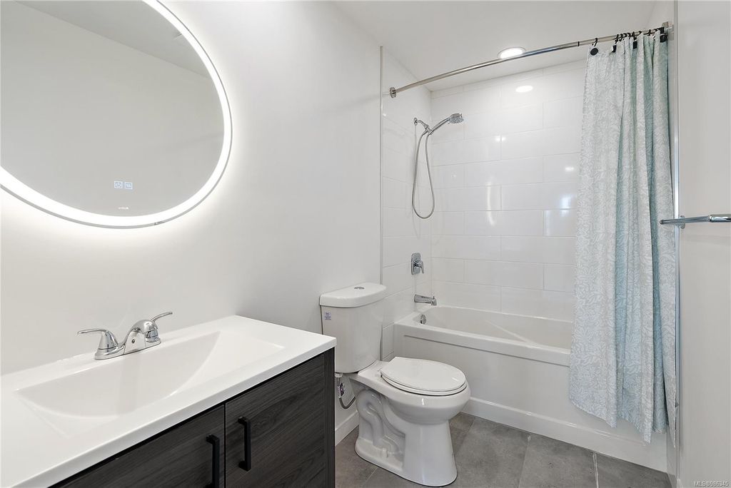 listing image 16041955155812750753