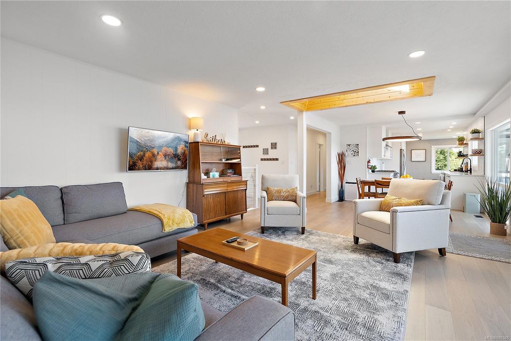 listing image 16042705681174271880
