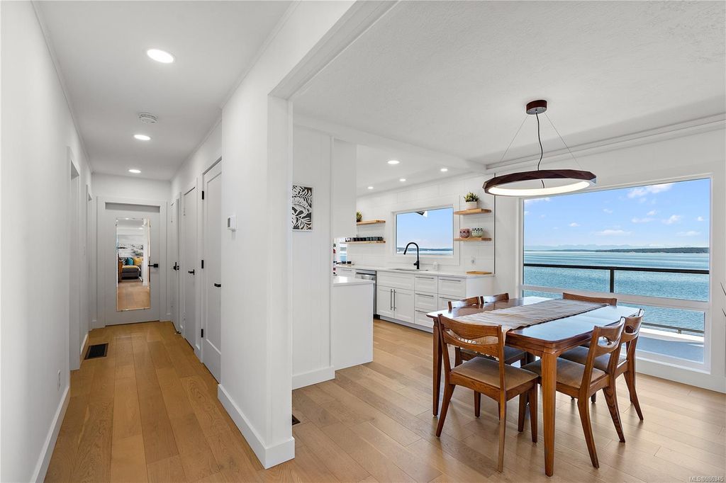 listing image 16047590060487535649