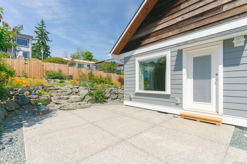listing image 16043732798048288658
