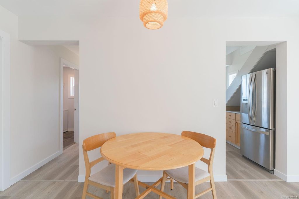 listing image 16047451470592845953