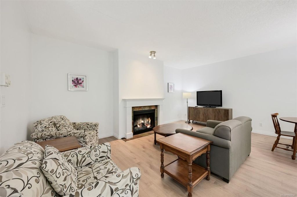 listing image 16042151070049865944
