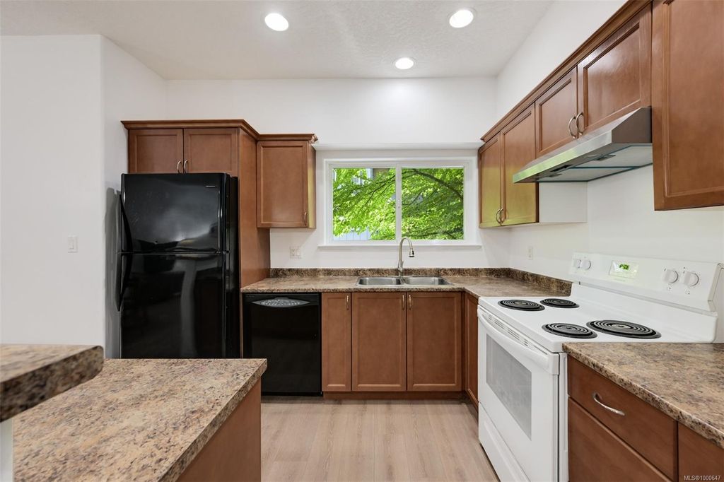 listing image 16043841457848192970