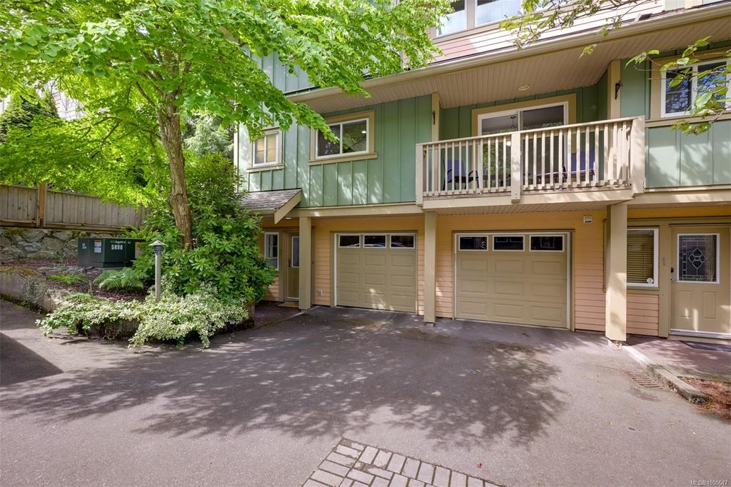 listing image 16046837121566340036