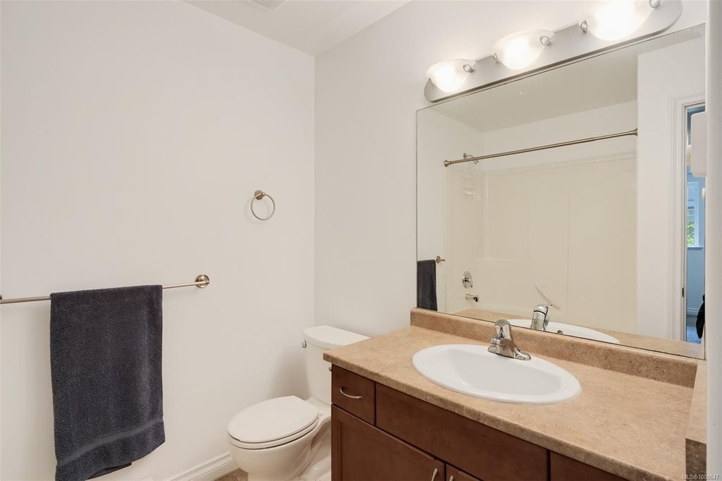 listing image 16049485514556705773